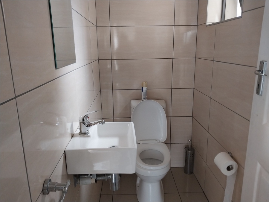 Commercial Property for Sale in Amalinda Eastern Cape